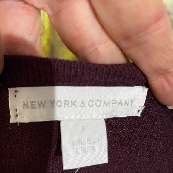 NWT New York & Co size large burgundy maroon v neck sweater‎ with pockets casual - Picture 8 of 9